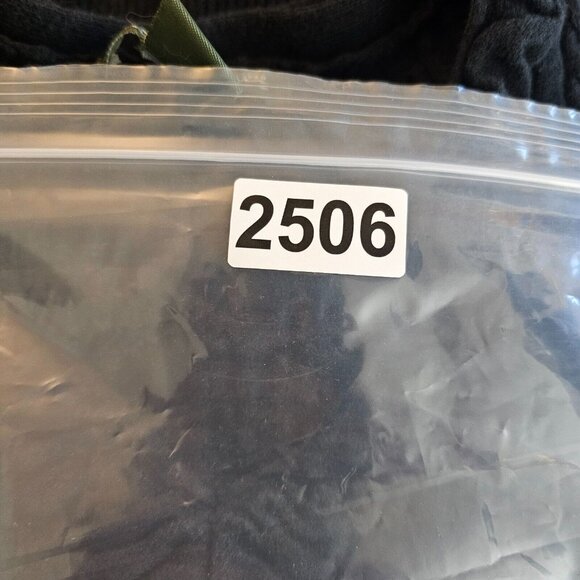 Eddie Bauer Sweater Womens M Black V Neck Cable Knit Long Sleeve Pullover Top - Picture 10 of 10